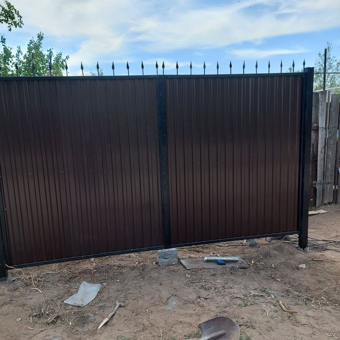 Заборы из профлиста.