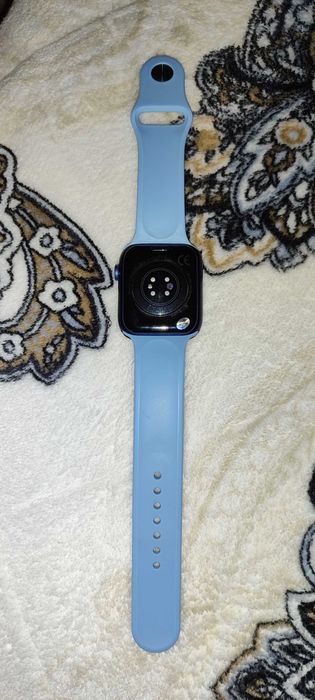 Умные часы браслет