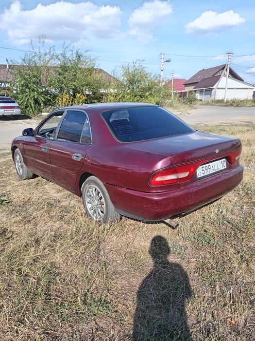 Продам Митсубиси Галант.