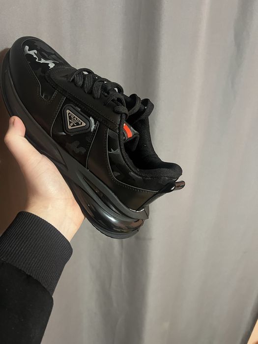 Prada!!Отново налична !!