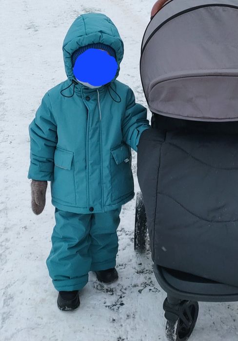 Продам детскую куртку