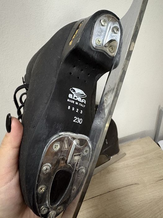 Продам фигурные коньки Edea Overture, размер 230