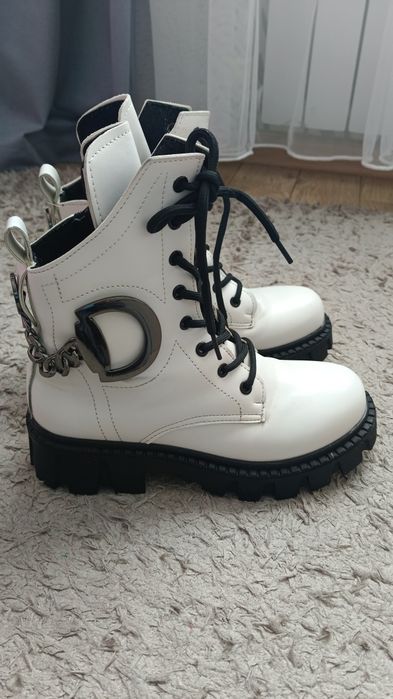 Ботинки демисезонные 35-36