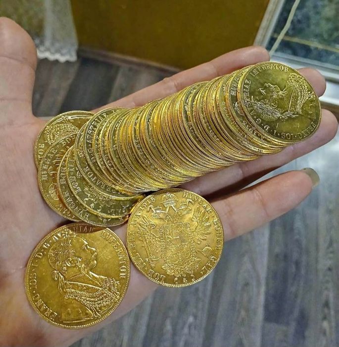 Vând monede placate cu aur 24k imită 1/1