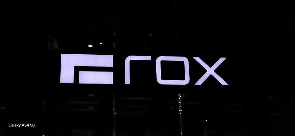 Рекламных стоек | Наружная реклама в Ташкенте | Табло | Объёмные буквы