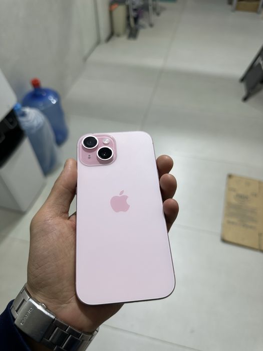 Продам Iphone 15 256г