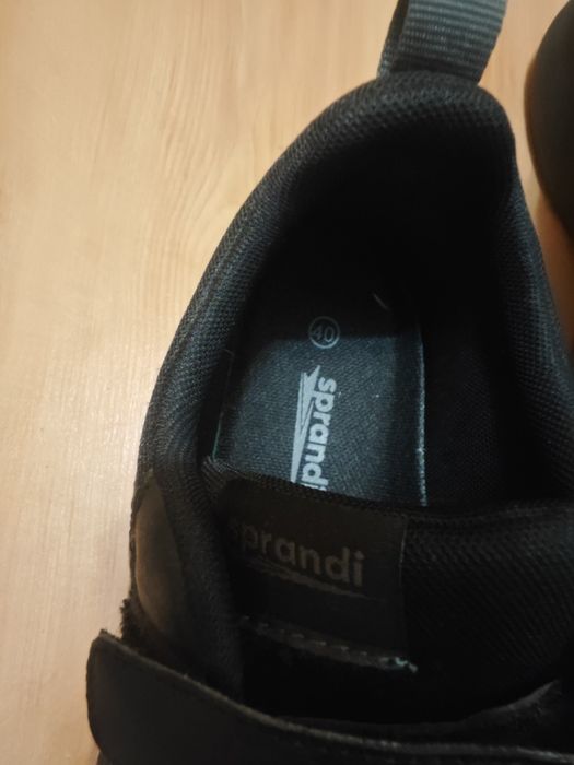 Маратонки sprandi  40 номер - 20 лв.