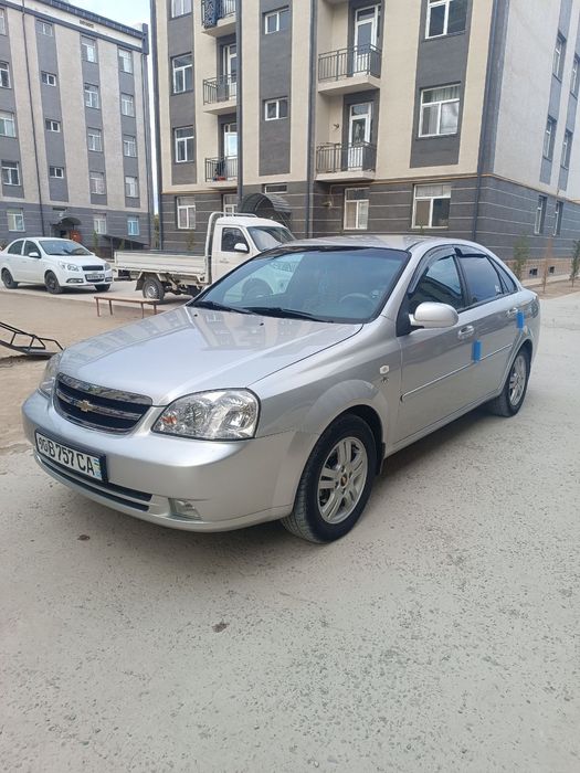 Lacetti 1,8 sotiladi 2 pozitsiya