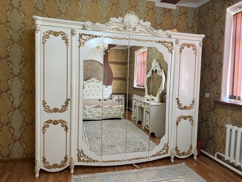 Спальпый гарнитур