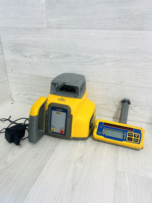 Spectra LL 300 N nivela laser rotativa