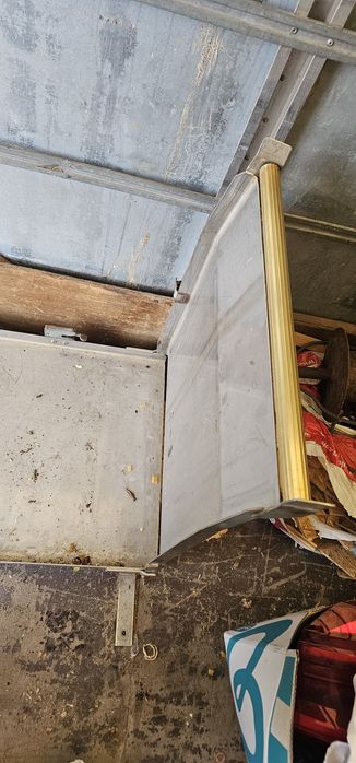 Тава ( стойка ) за носилка на линейка