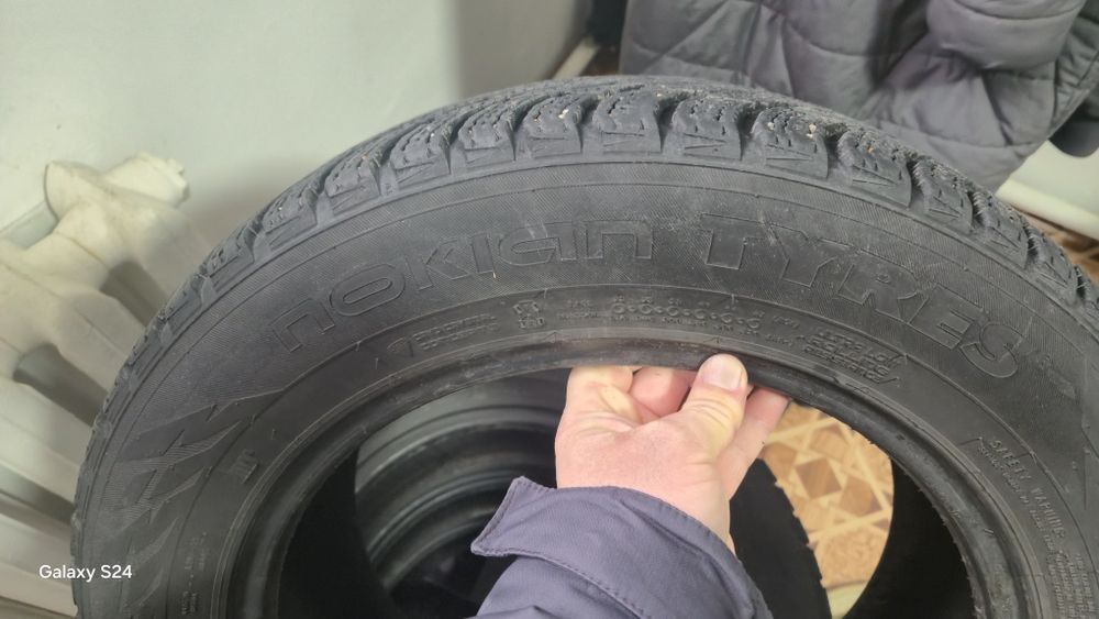 Nokian   185/65/15