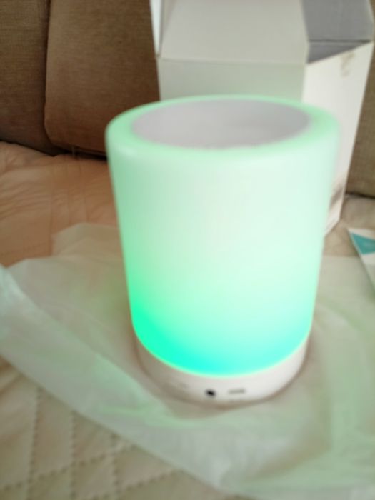 Boxă bluetooth wireless Wink S17A cu lumini led.