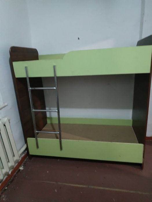 Двухярусная кровать 10000т