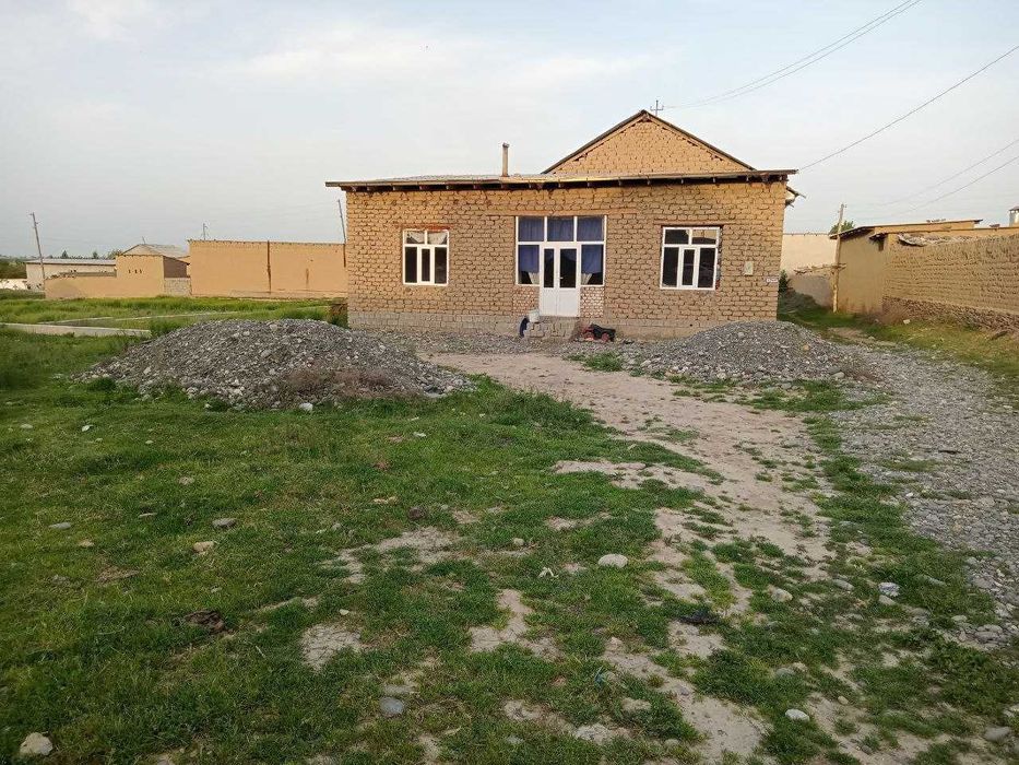 6 sotixli hovli sotiladi