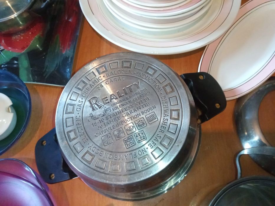 Продам посуду кастрюли