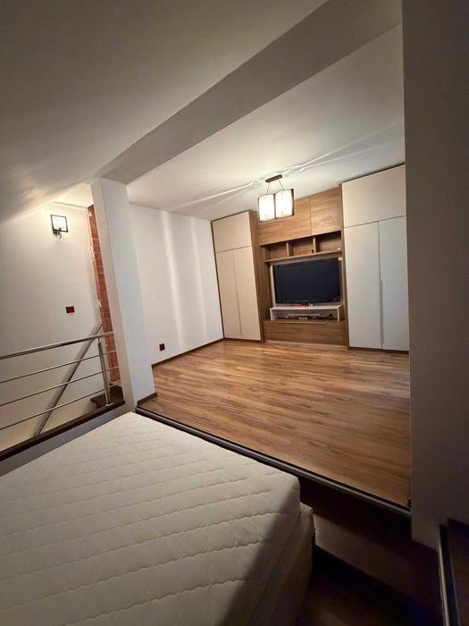 Casa de vânzare în centrul orașului Oradea în curte comuna