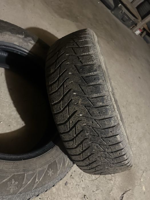 Шины зимние б/у 235/65/17