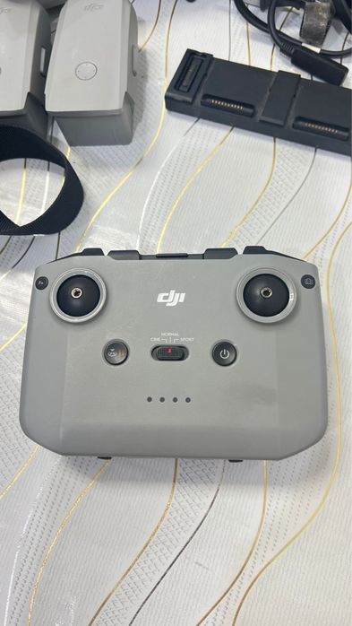Продам дрон Dji Air2S