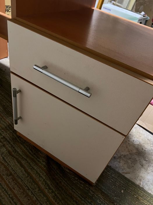 Бюро за дома и офиса