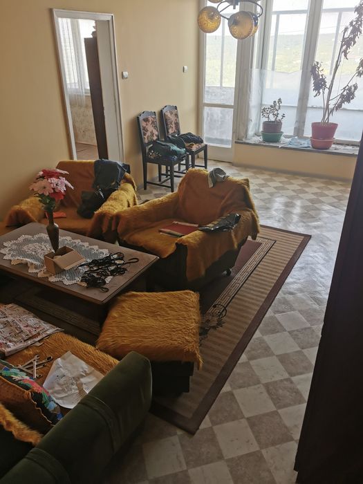 Продава се Четиристаен апартамент в Хасково, Куба - 110 кв.м за 644 €/кв.м - Снимка #1