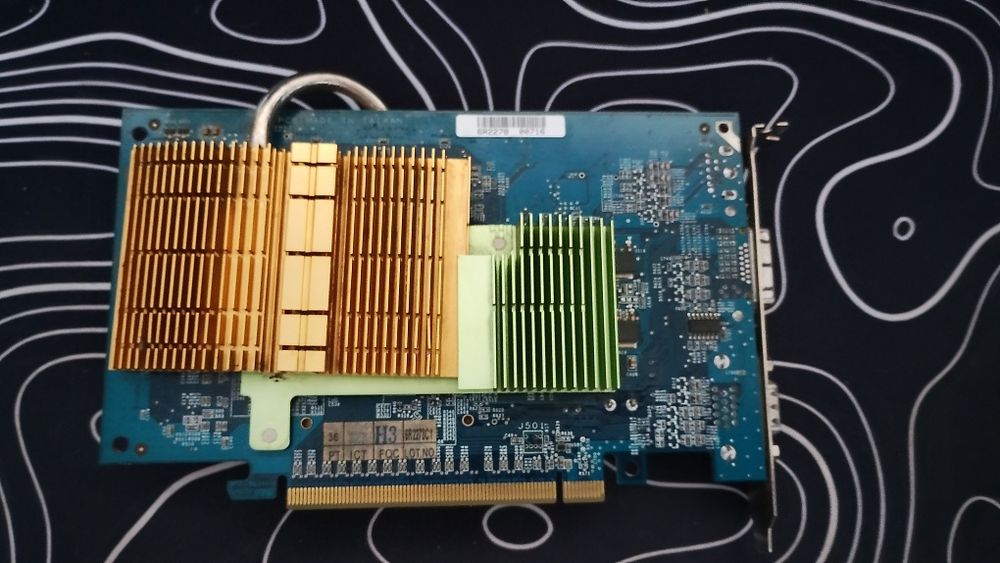 Продам видеокарту 6600GT