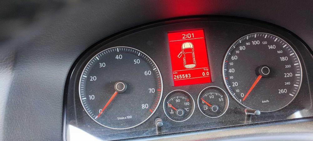 Dezmembrez volkswagen vw Touran CROSS 1T2 1.4 BMY cutie DSG LRC LD7S