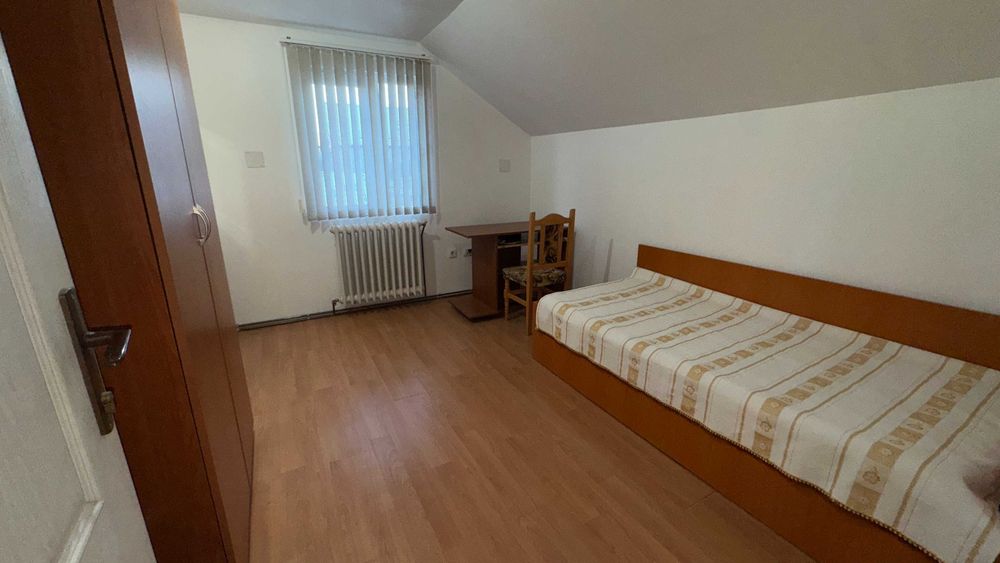 Camere de inchiriat in Copou  in vila exclusiv  studenti