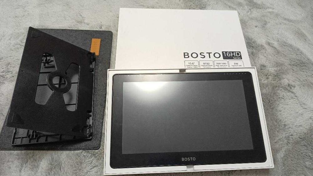 Tableta grafica BOSTO 16HD, ecran mare, aproape noua, la cutie,IEFTIN
