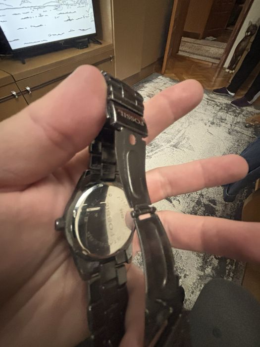 Часовник              Fossil.