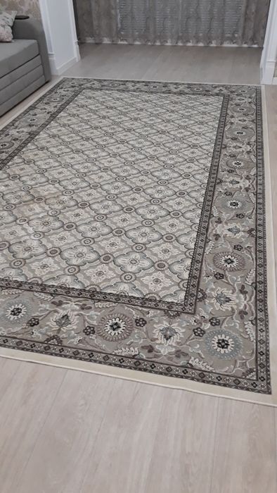 Продам ковер натуральный гобелен+шерсть 3,8×2,5метра б.у.