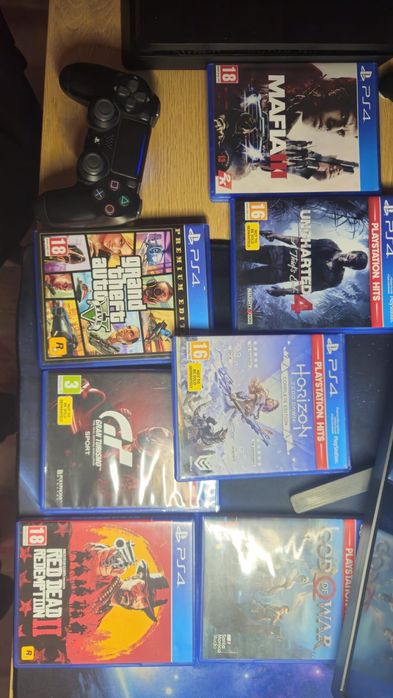 PlayStation 4 slim 1tb+jocuri exclusive+1 controller