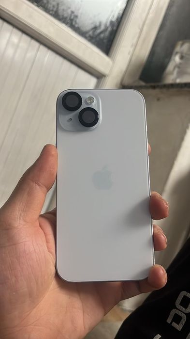 Продам Iphone 15 128gb