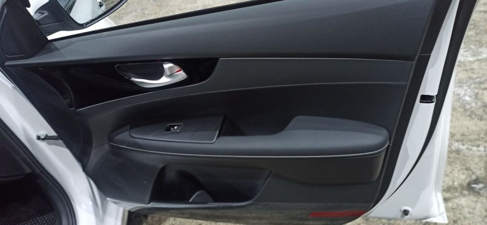 Продам Киа к3 2024 года