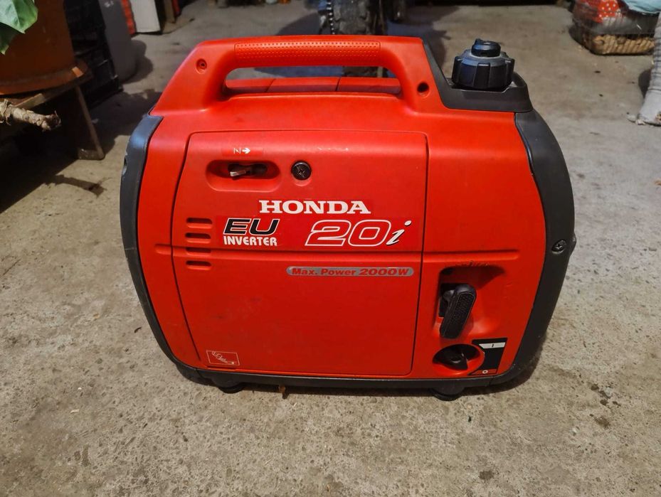 Generator curent monofazat HONDA EU 20i 2.8 CP