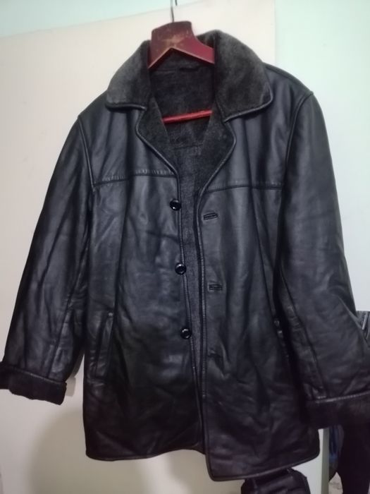 Продам кожаную куртку.