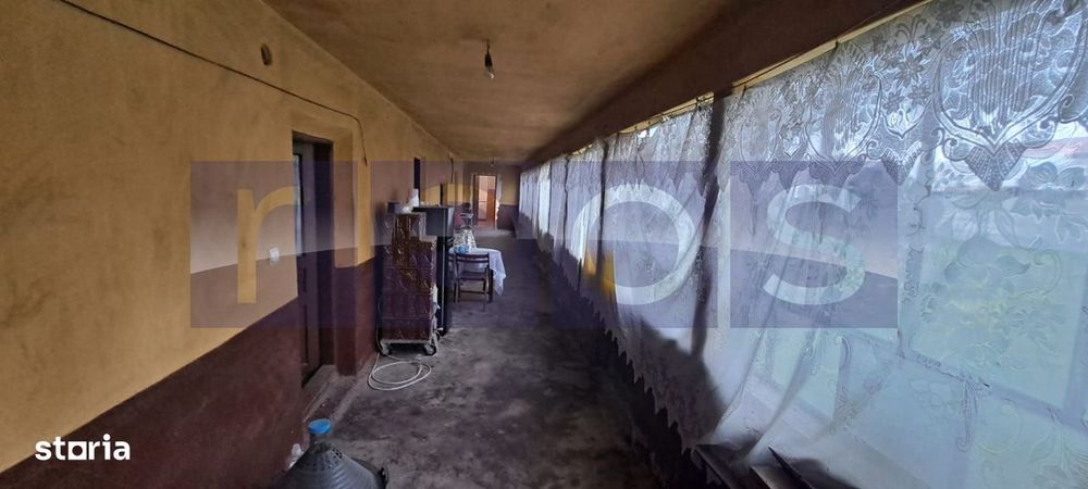Casa | Teren 2000 Mp | Curte Generoasa | Ideal Pentru Gradina Sau Liva