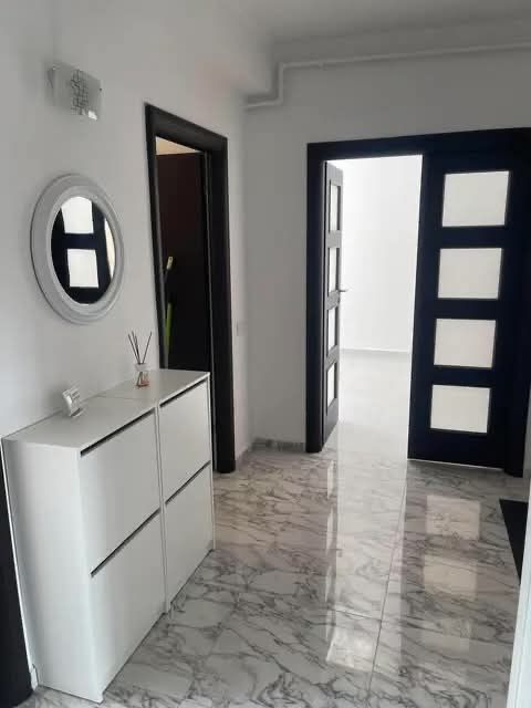 Inchiriez Apartament 2 Camere