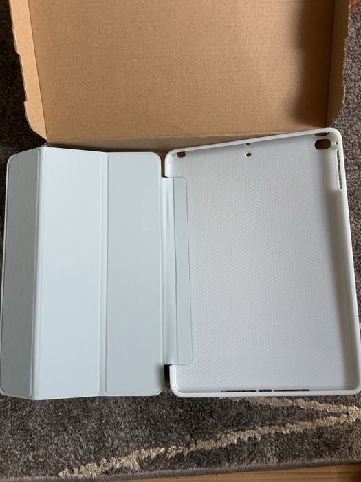 Husa IPAD noua