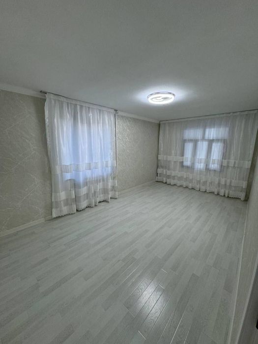 ~1в2/3/5, Чиланзар24, площадь42м2,балкон2х6 продаётся квартира