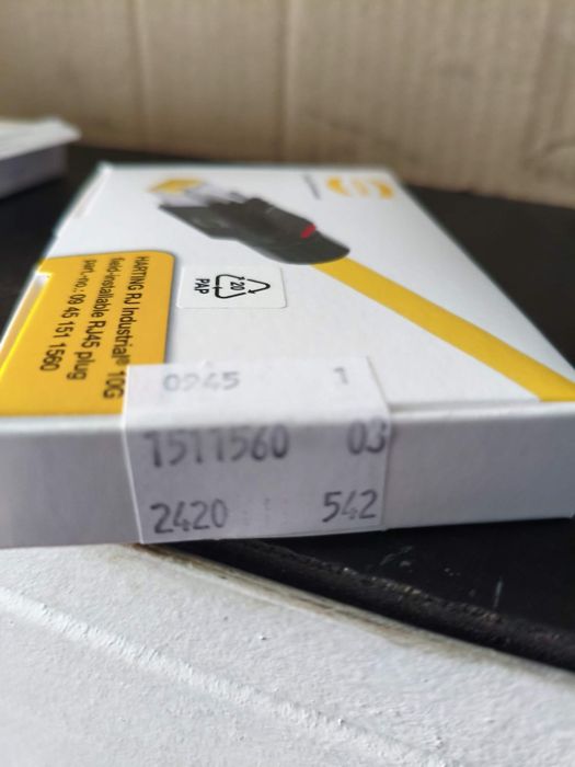 Vând mufe RJ45 Harting