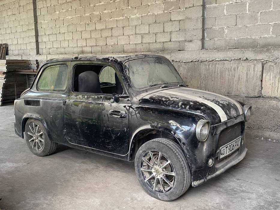 Fiat  moshinasi sotiladi