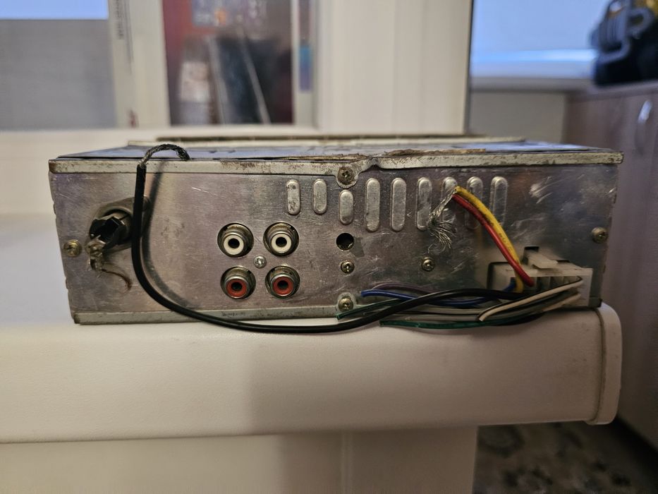 Продам магнитолу