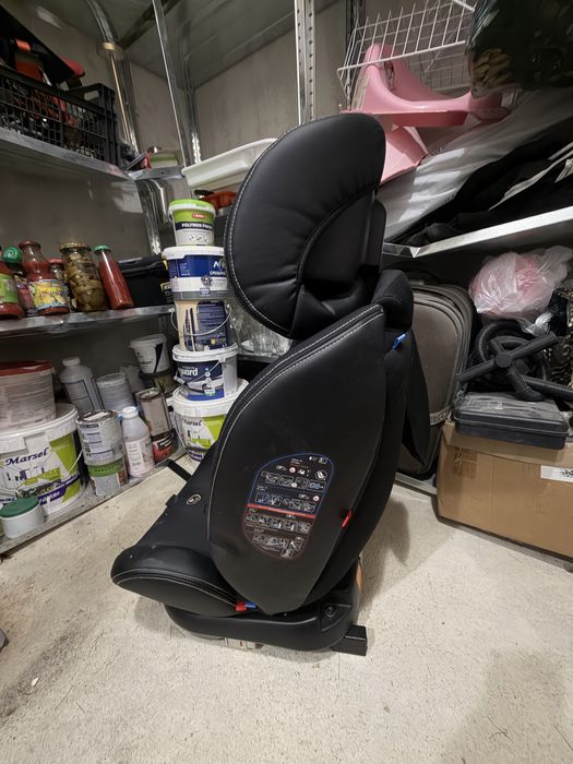 Стол за кола Pilot isofix