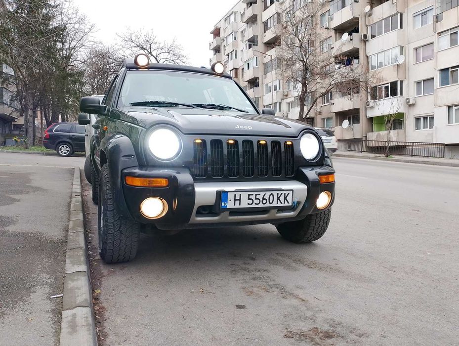 Jeep Cherokee Safari Tour Renegate 3.7I + ГАЗ 4х4 Автоматик