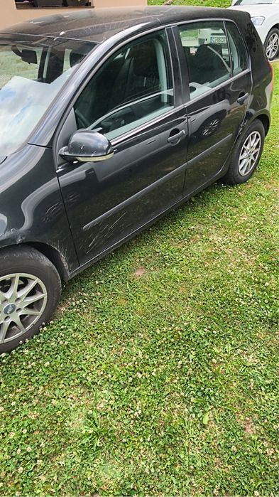 VW GOLF V  Piese de schimb