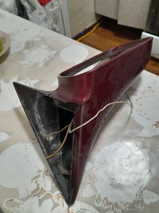 Продам,зеркола боковое