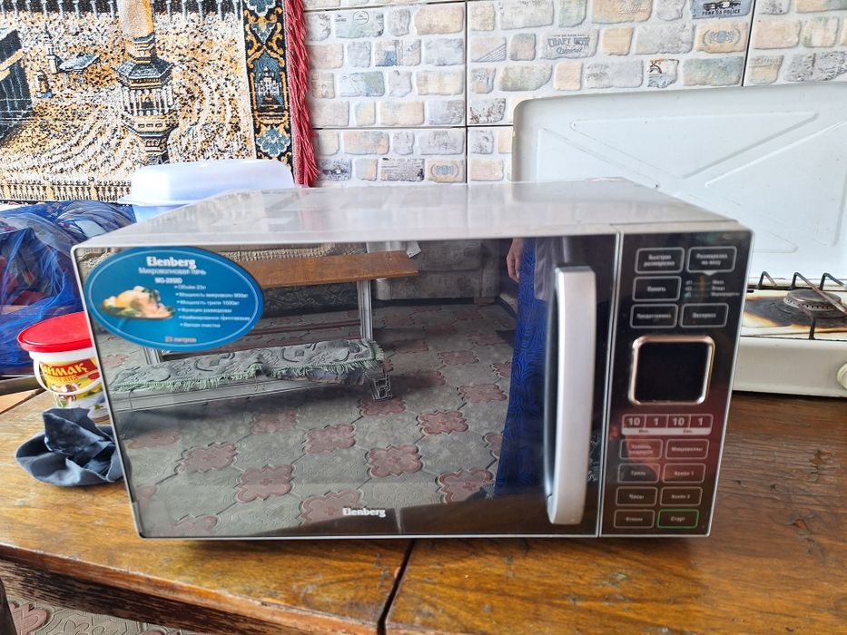 Продам микроволновую печь