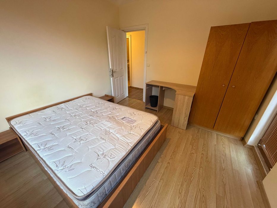 Дава се под наем Тристаен апартамент в София, Хиподрума - 110 кв.м за 800 € - Снимка #2