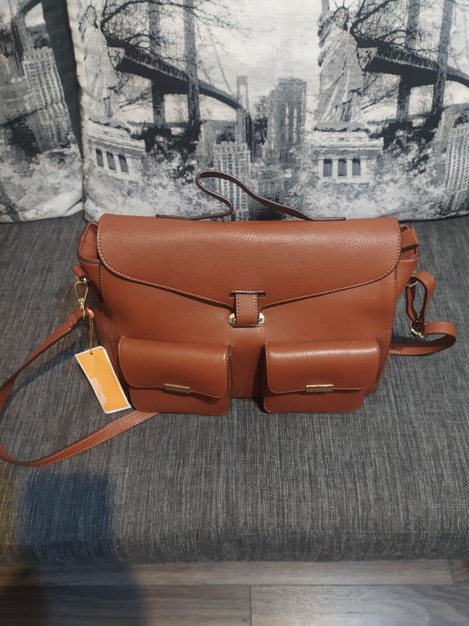 Новая коричневая сумка